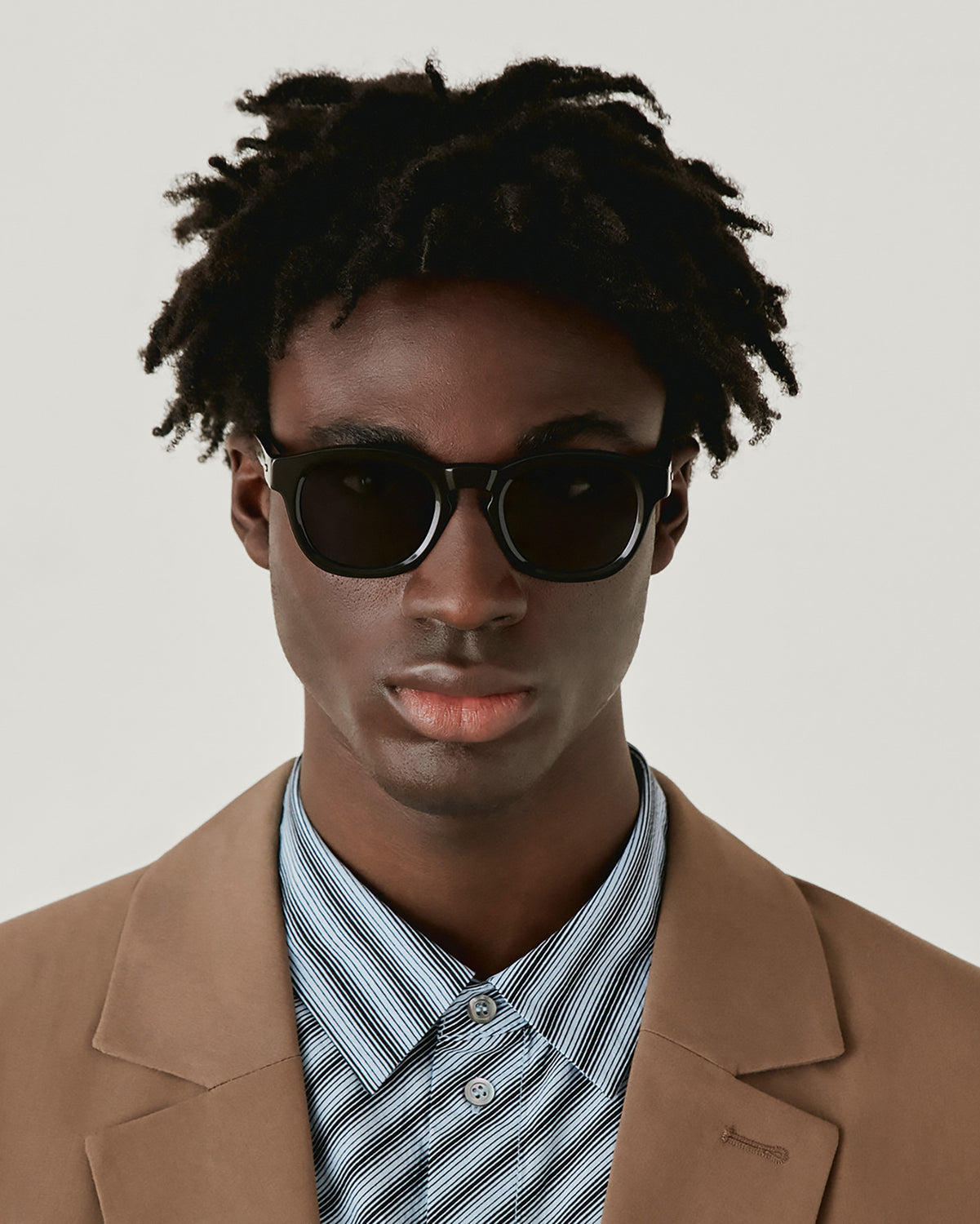 GALILEI: Cuadrada Acetato Noir sunglasses by GIGI STUDIOS 4647