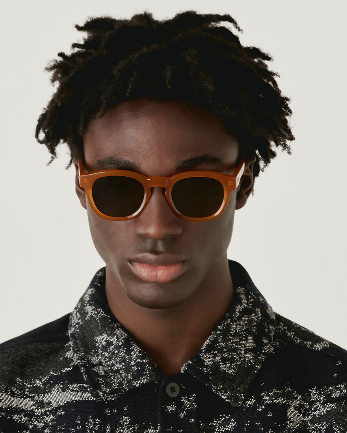 GALILEI: Cuadrada Acetato Jaune sunglasses by GIGI STUDIOS 4655