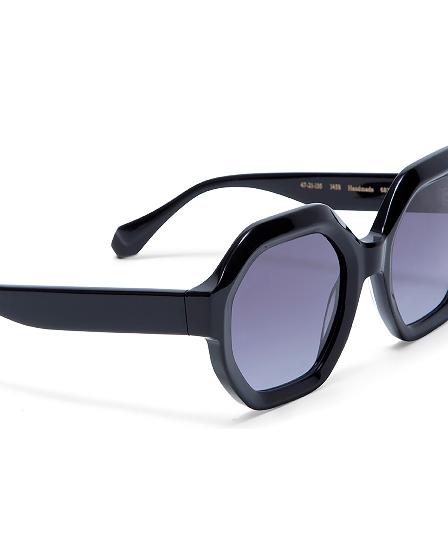 JANET: Geométricas Acetato Noir sunglasses by GIGI STUDIOS 5777