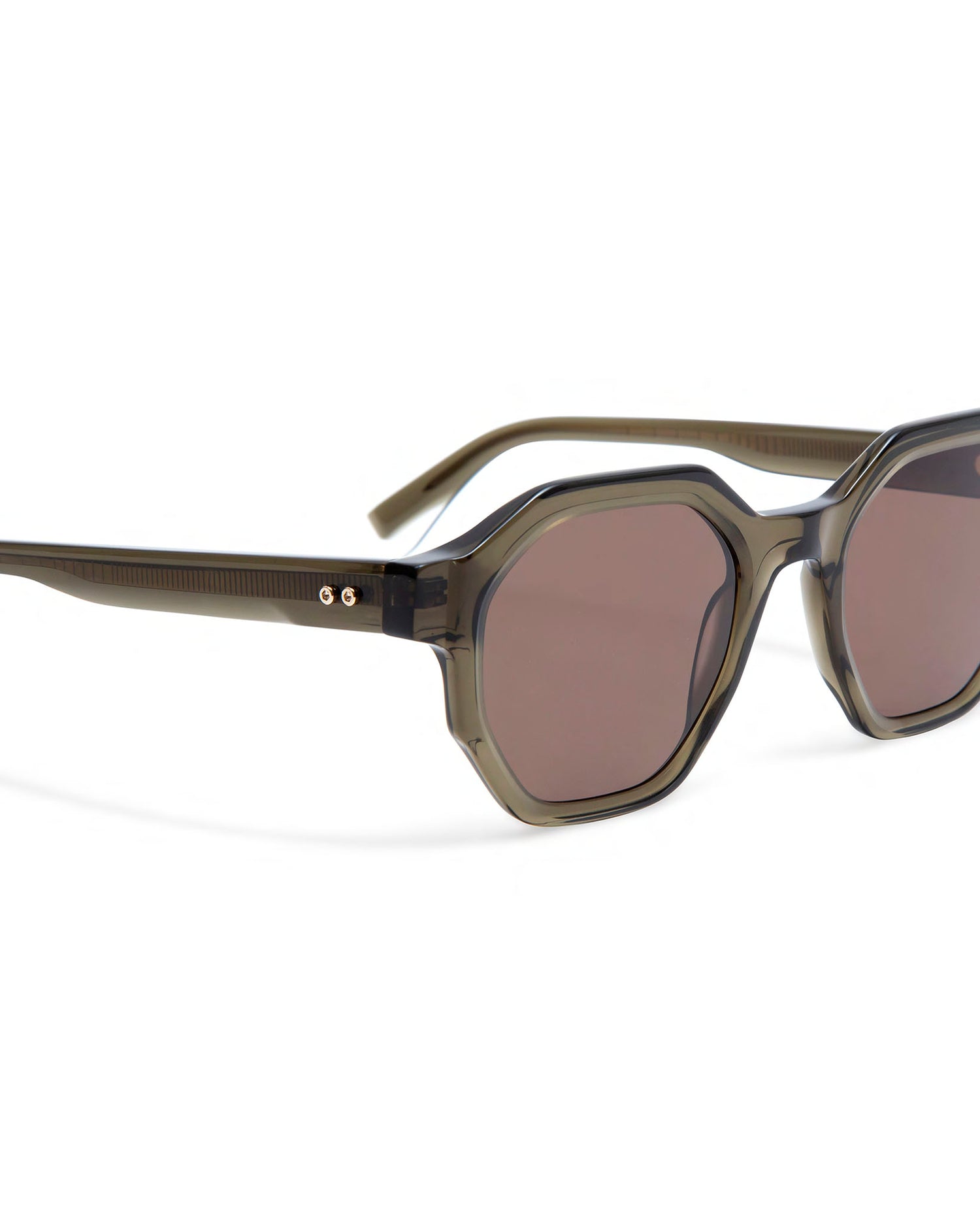 BENZ: Geométricas Acetato Verde sunglasses by GIGI STUDIOS 14