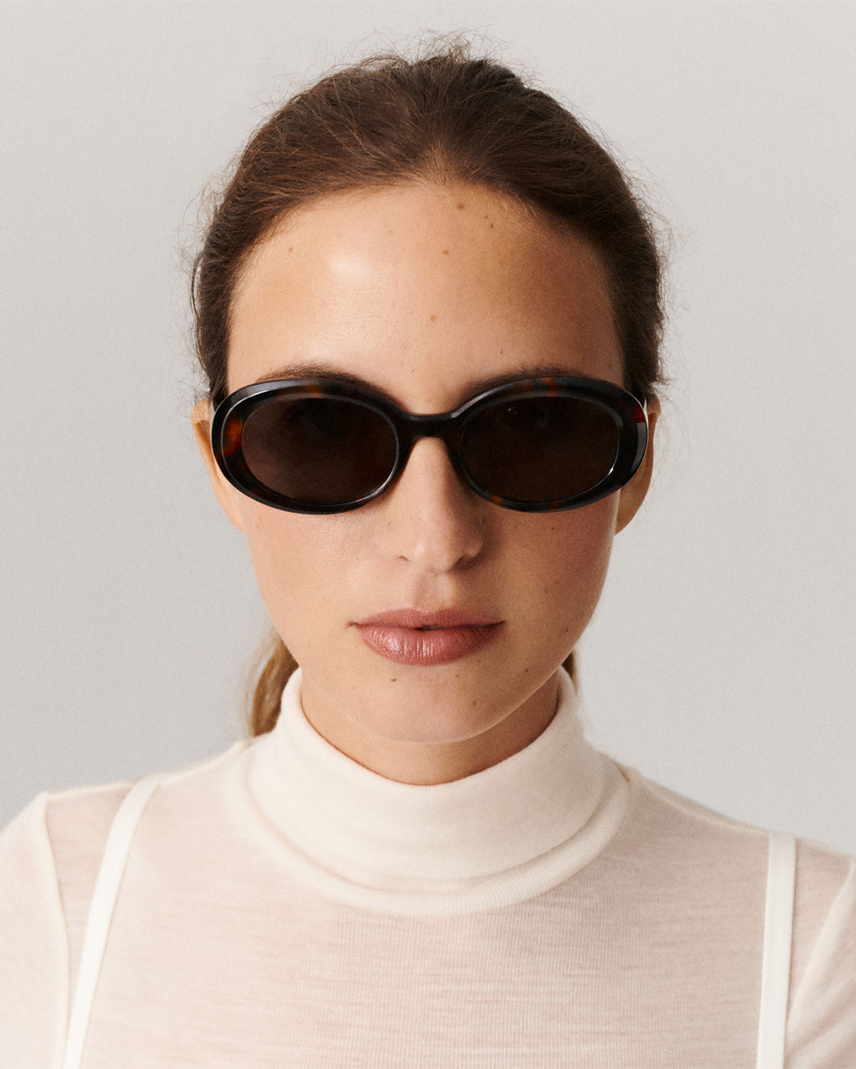 ANJA: Redondas Acetato Havana sunglasses by GIGI STUDIOS 198