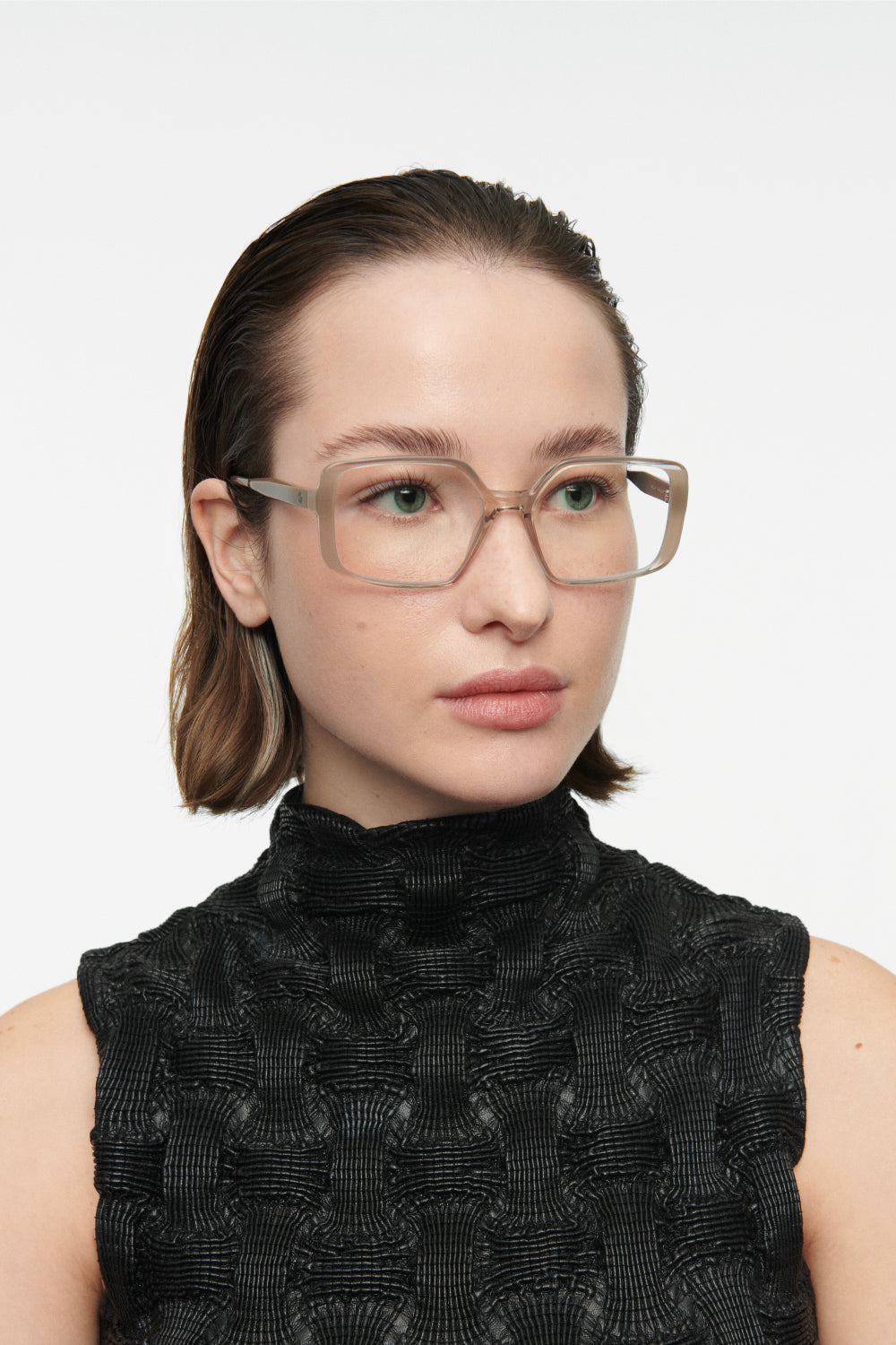 GS1010_07O_EVELINA_3