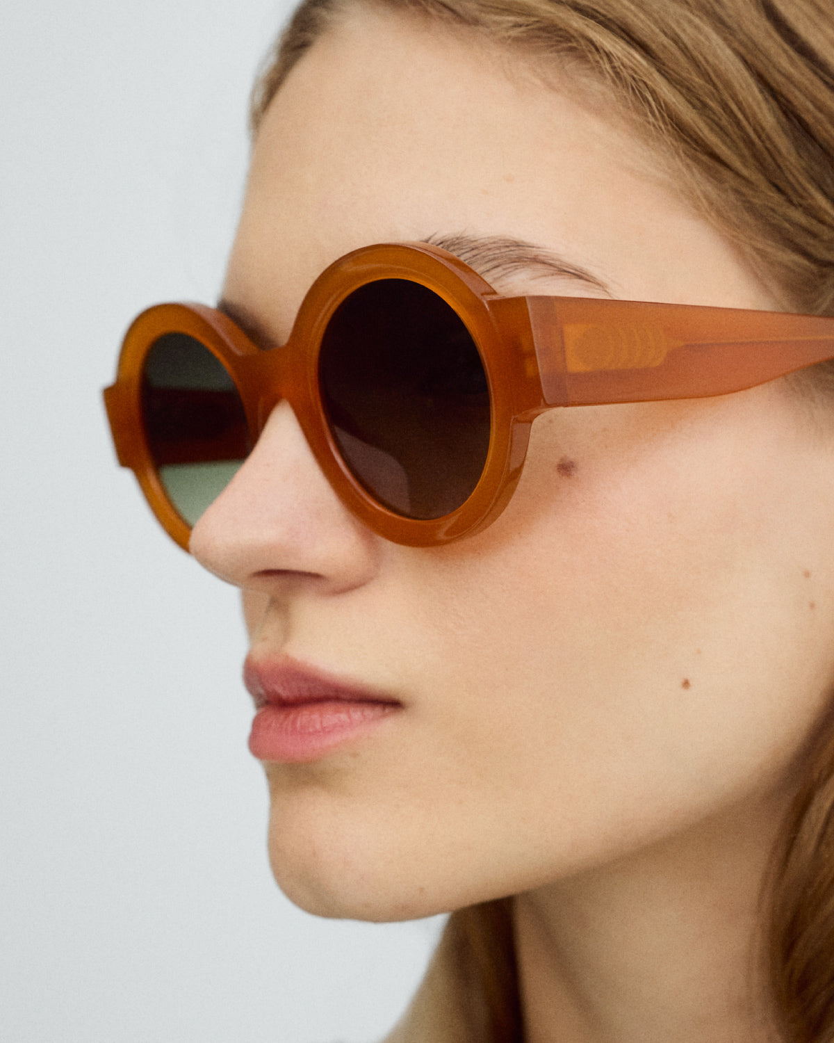 MIREA: Redondas Acetato Orange sunglasses by GIGI STUDIOS 9691