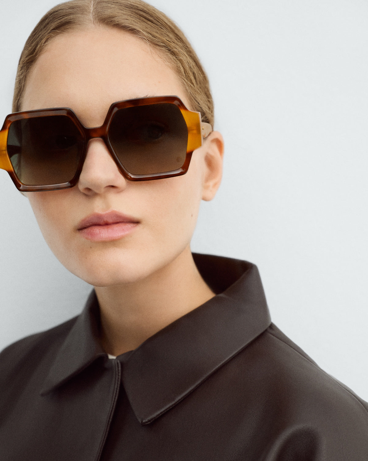 AYNE: Geométricas Acetato Havana sunglasses by GIGI STUDIOS 9692