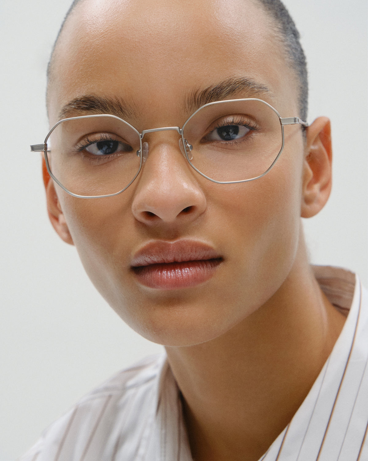 RUNA: Geométricas Metal Dark Silver optical glasses by GIGI STUDIOS 11482