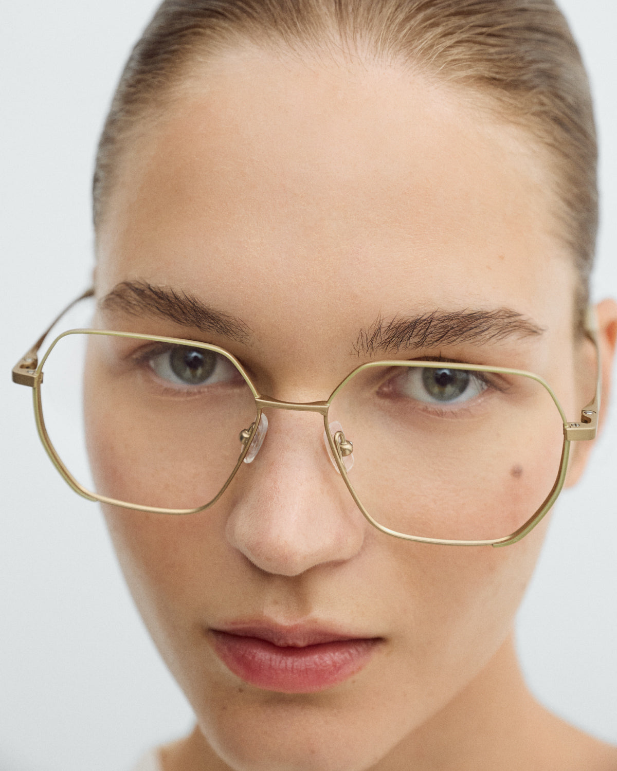ADER: Geométricas Titanio Rojo optical glasses by GIGI STUDIOS 10079