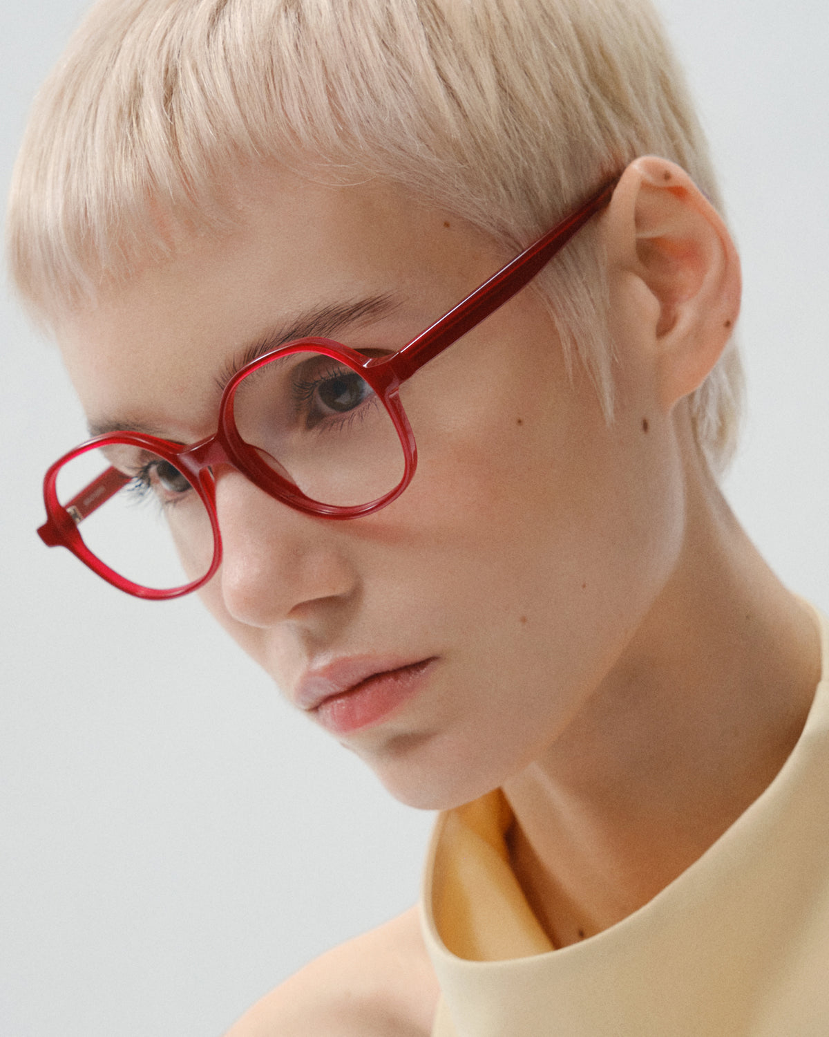 KAVI: Redondas Acetato Rojo optical glasses by GIGI STUDIOS 11536